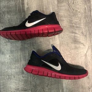 Youth Nike Free Run.